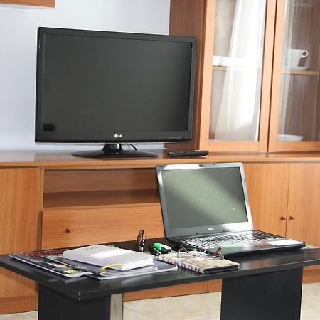 Barceloneta Upartments Appartement Figueres  Buitenkant foto