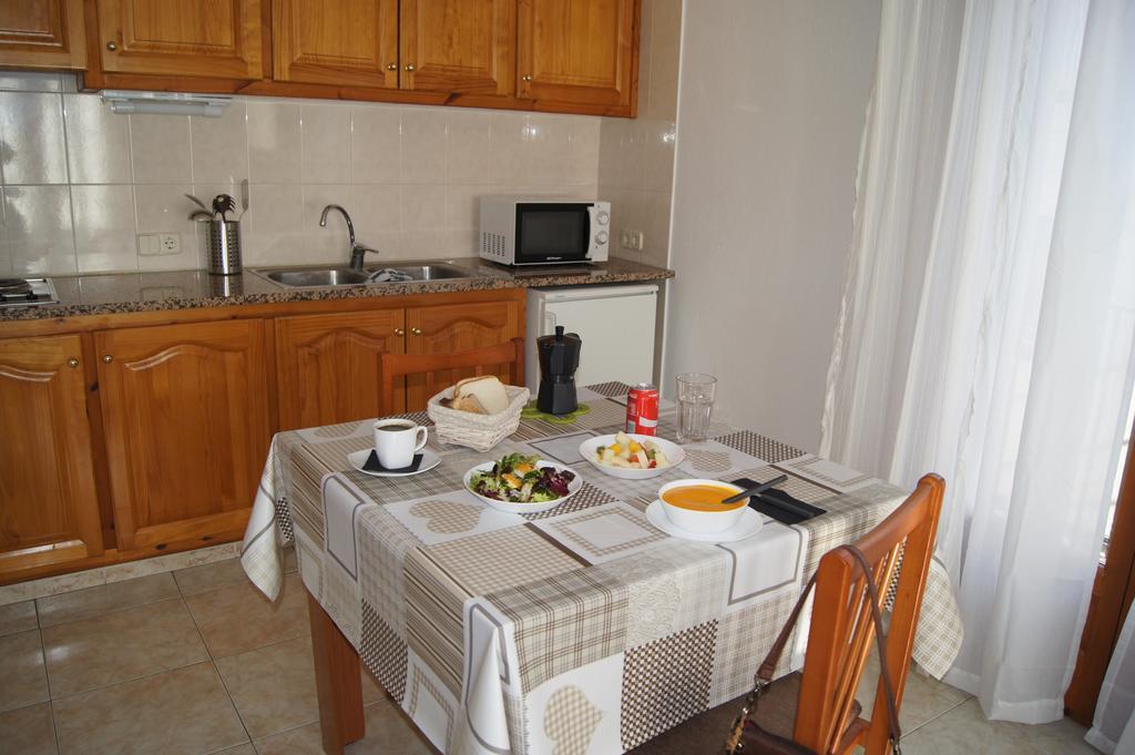 Barceloneta Upartments Appartement Figueres  Buitenkant foto