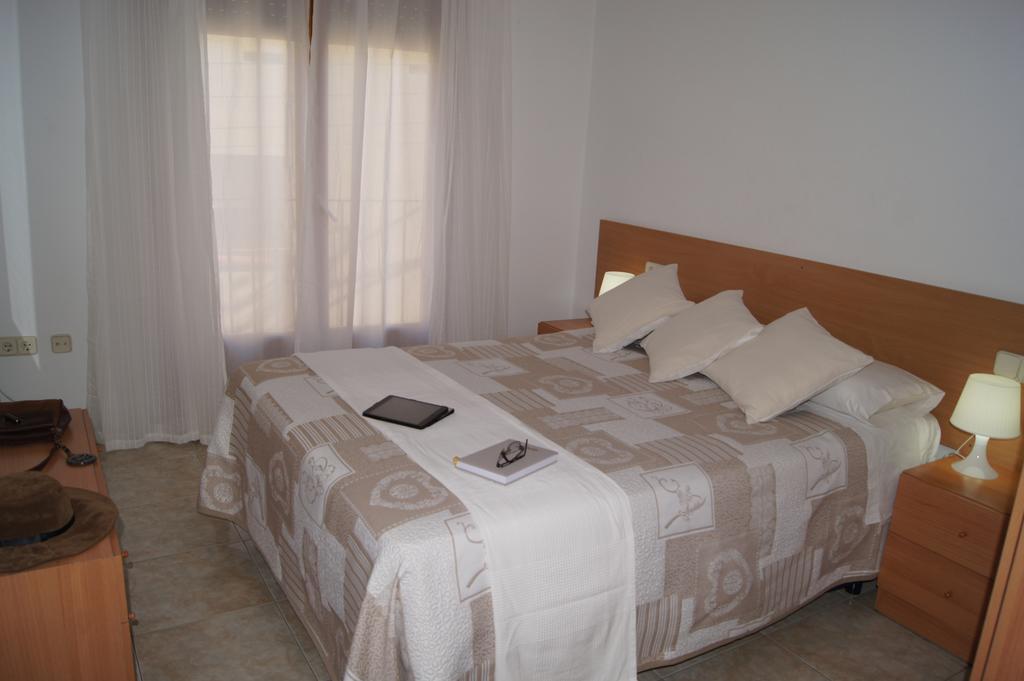 Barceloneta Upartments Appartement Figueres  Buitenkant foto
