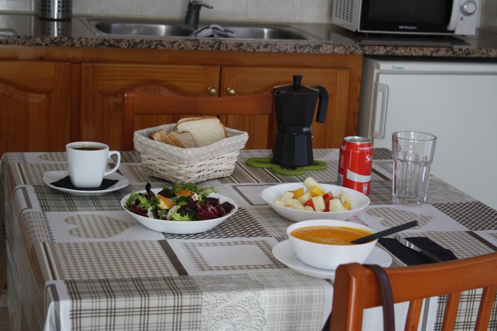 Barceloneta Upartments Appartement Figueres  Buitenkant foto